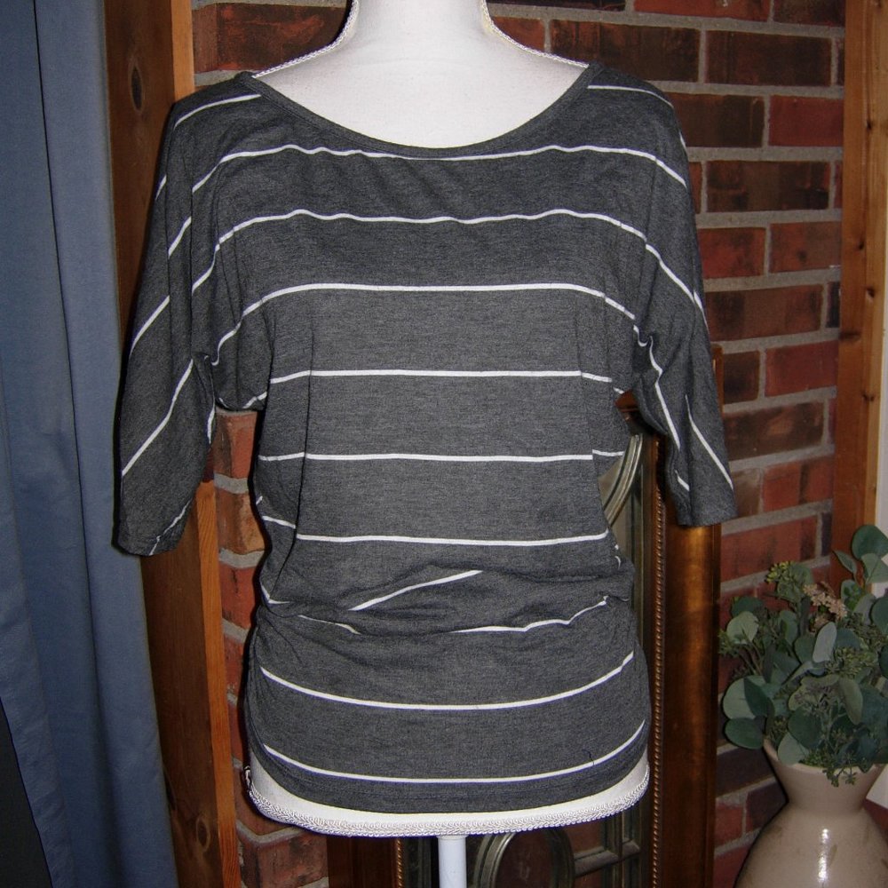 Chris & Carol Striped Ruched Sides Top S